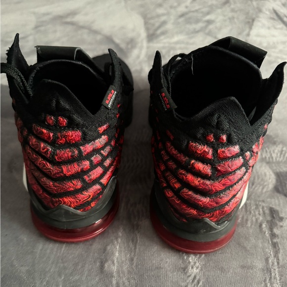 Nike Lebron 17 Infrared Shoes - Picture 4 of 13